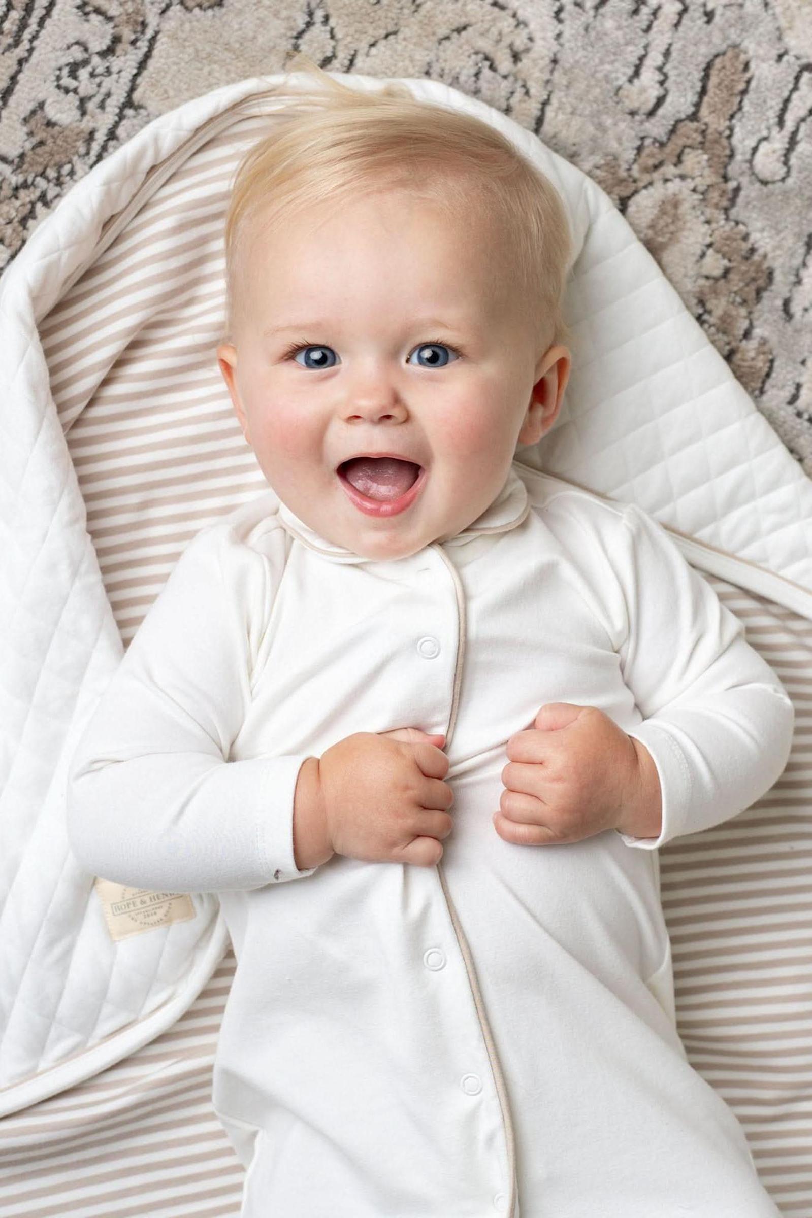 3-Piece Organic Cotton Knit Gift Set for Babies, White & Taupe, 0-12M