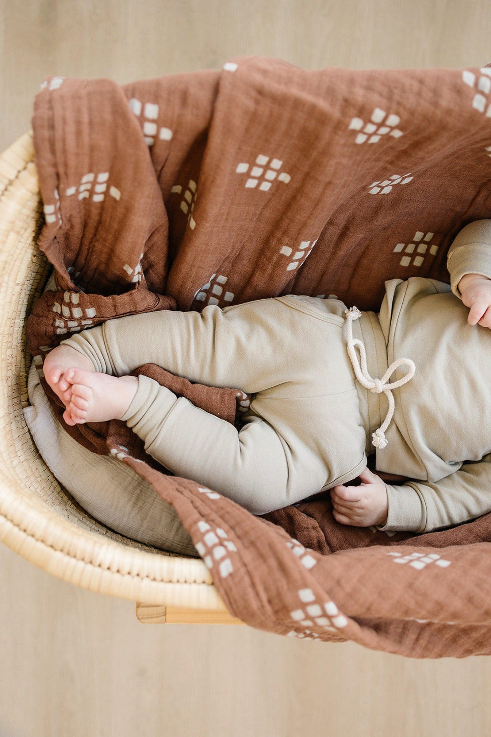 Chestnut Textiles Lightweight Muslin Crib Quilt, 100% Cotton, Baby Essentials