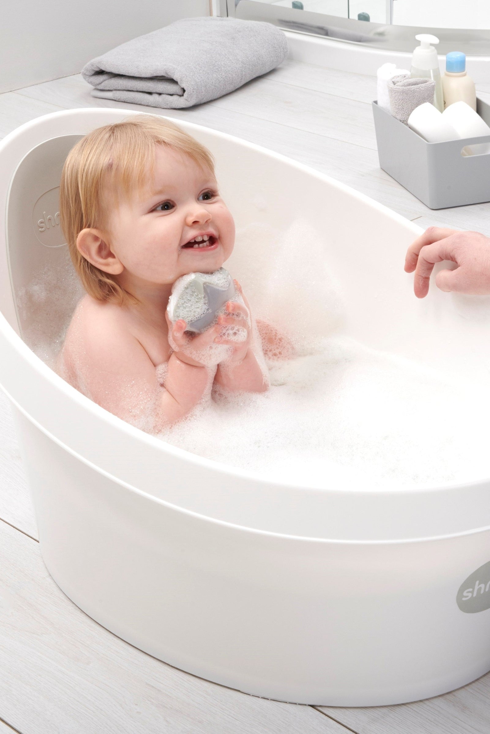 Shnuggle Toddler Bath Tub, Big Bath for bigger kids