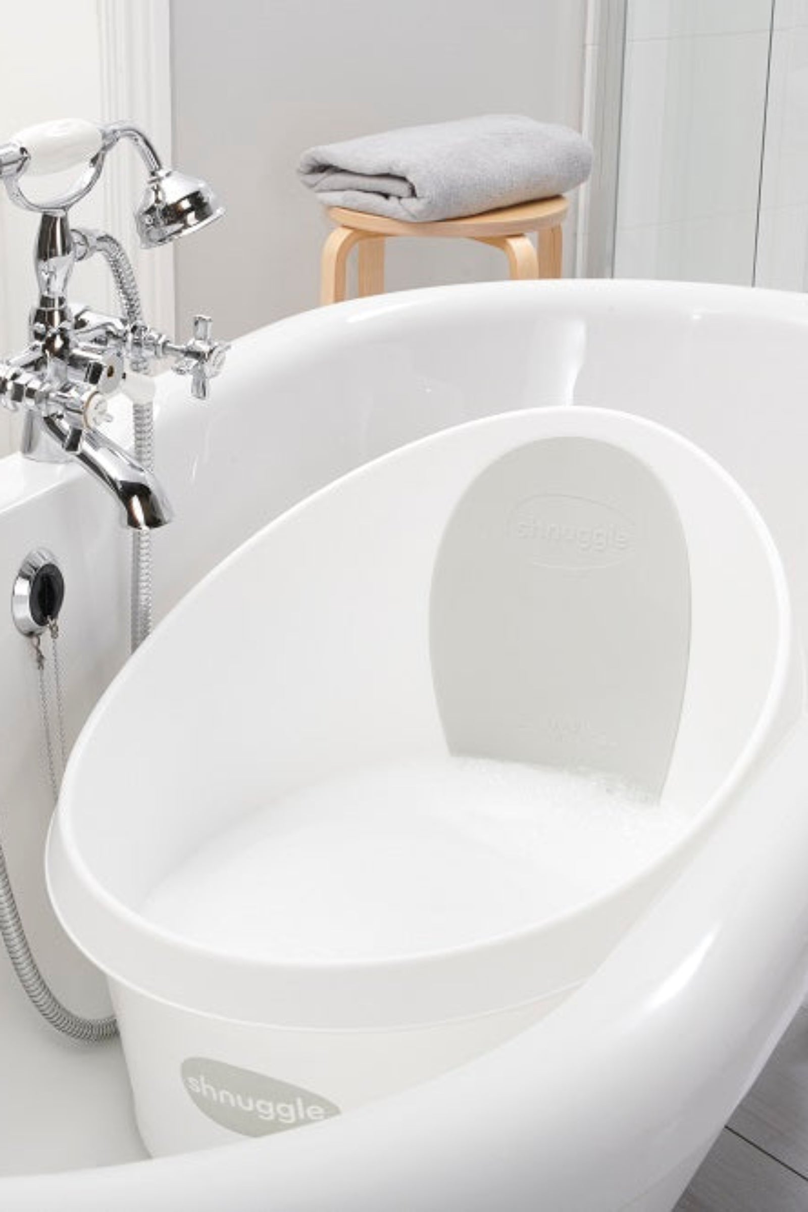 Shnuggle Toddler Bath Tub, Big Bath for bigger kids