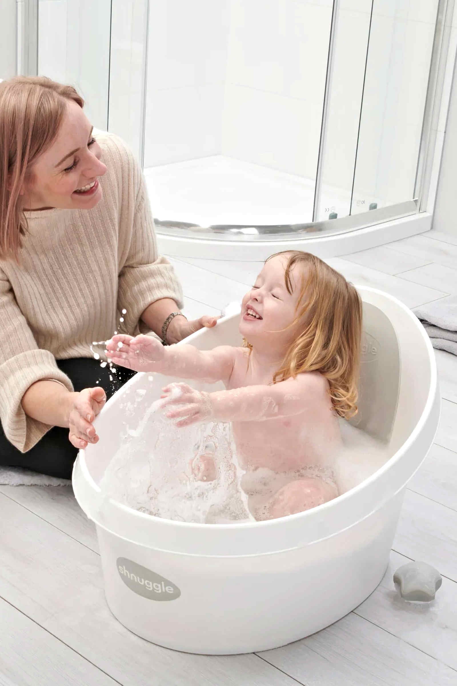 Shnuggle Toddler Bath Tub, Big Bath for bigger kids