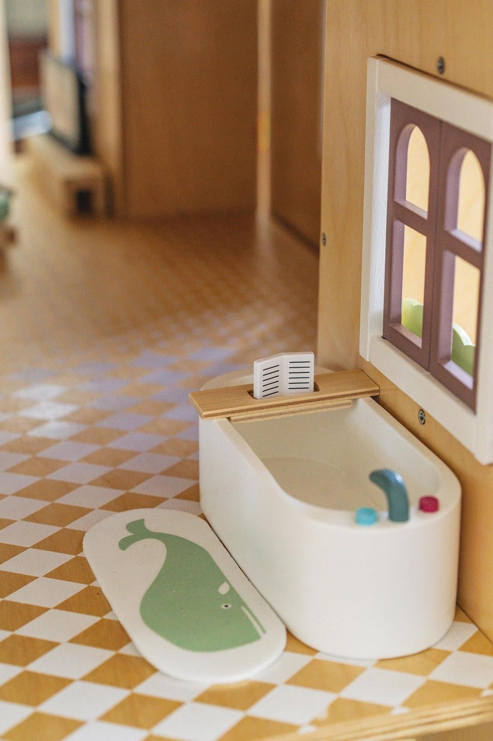 Fantail Hall, Dollhouse
