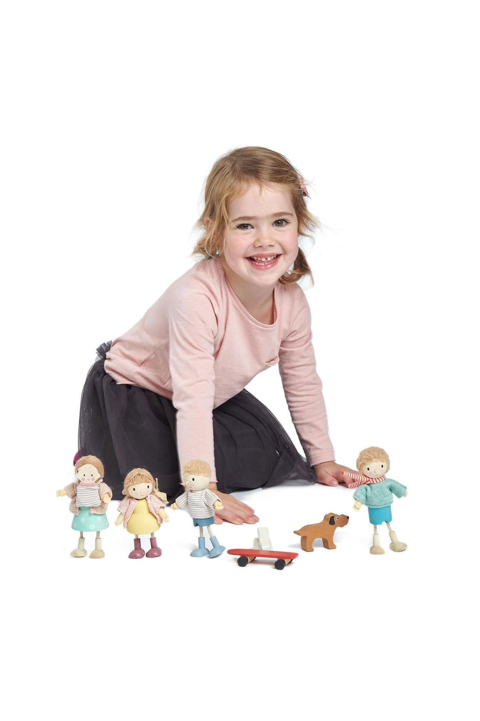 Goodwood Family & Pets, Wooden Dollhouse Figure Set