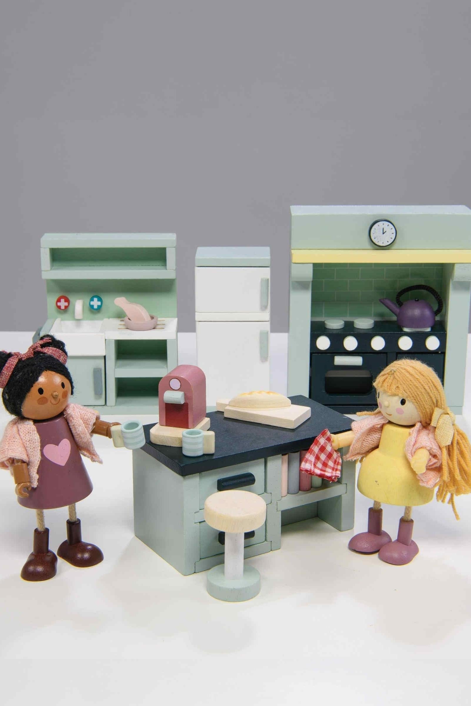Dollhouse Kitchen Furniture