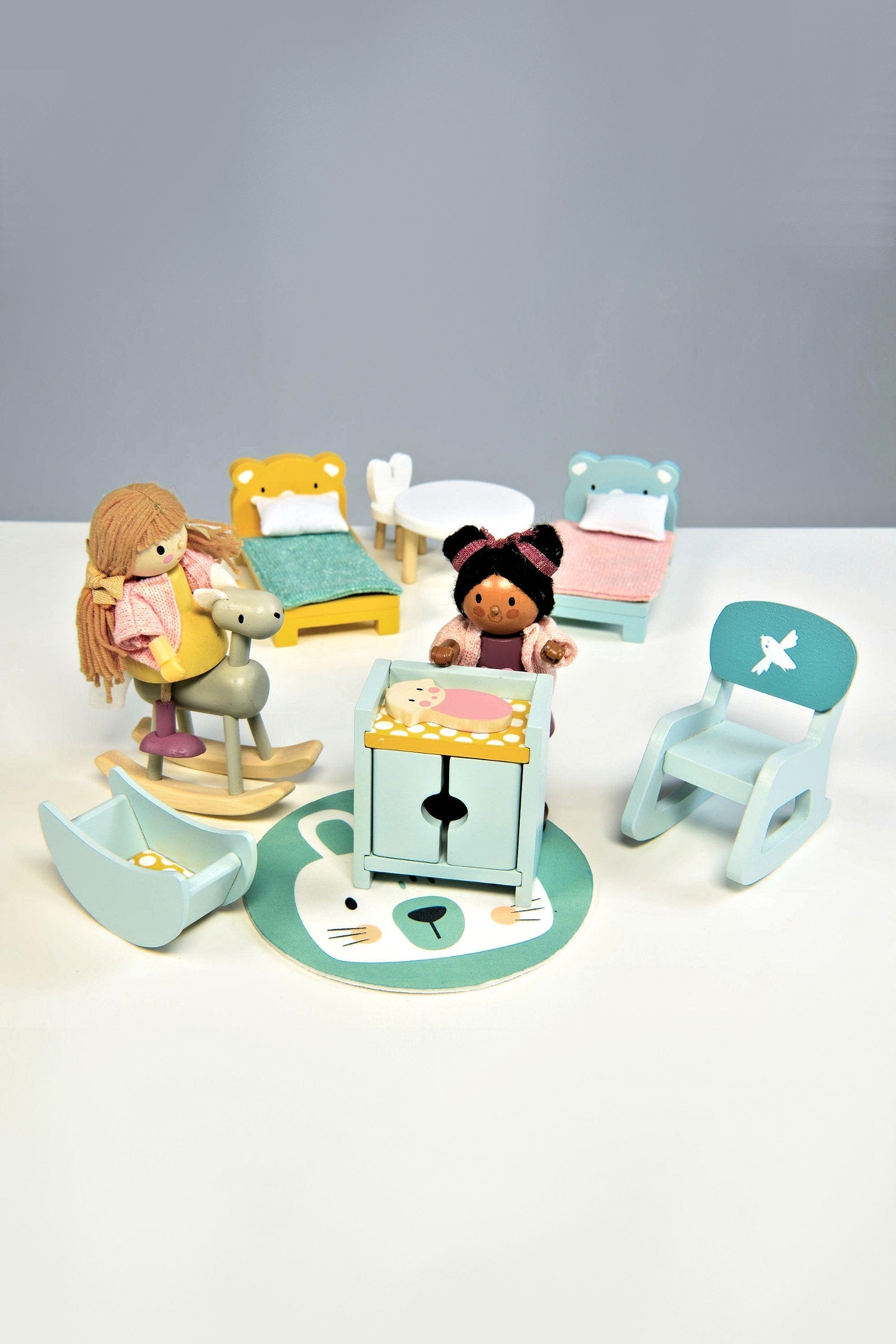 Dollhouse Childrens Room Furniture