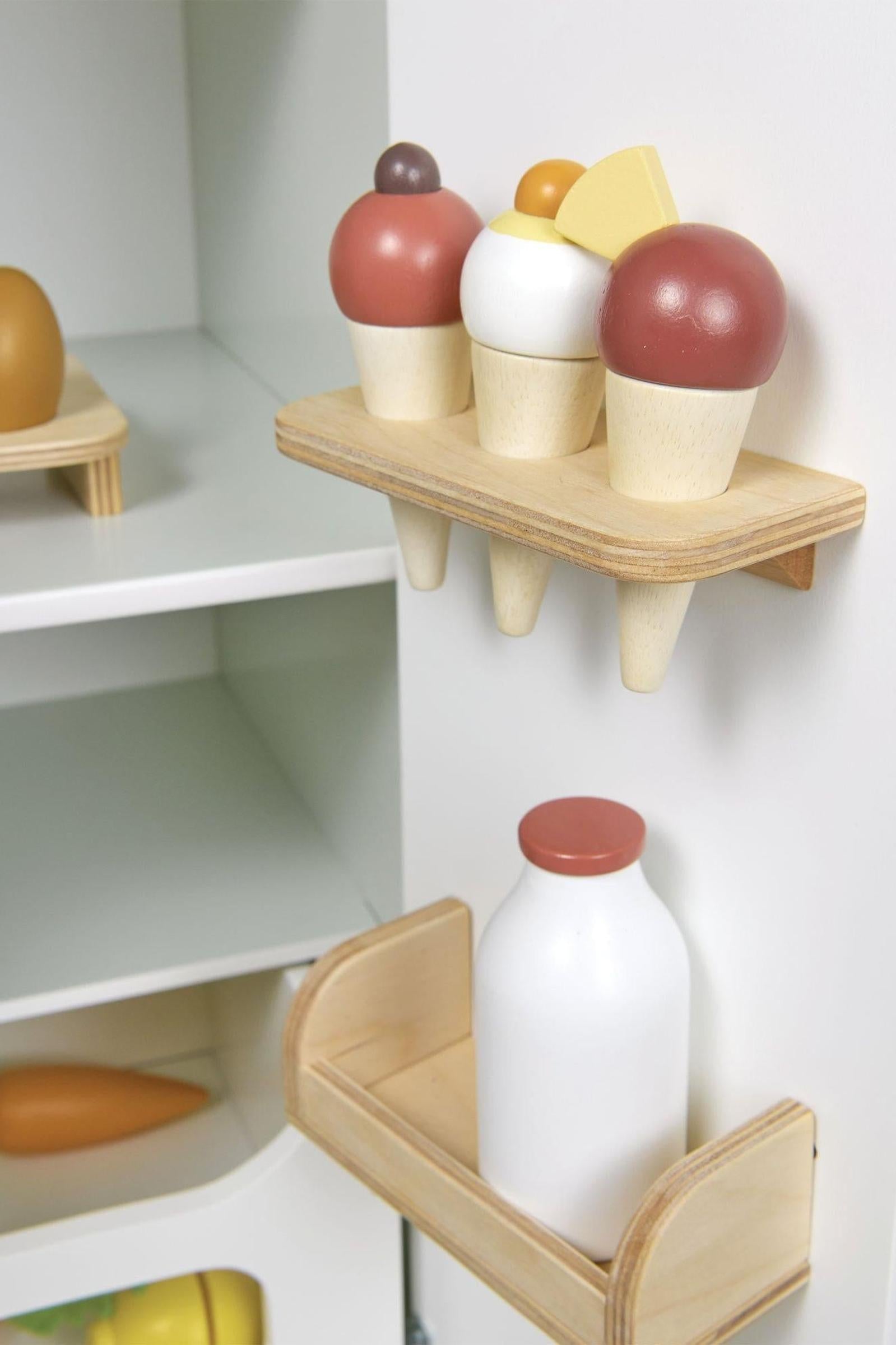 Play Refrigerator