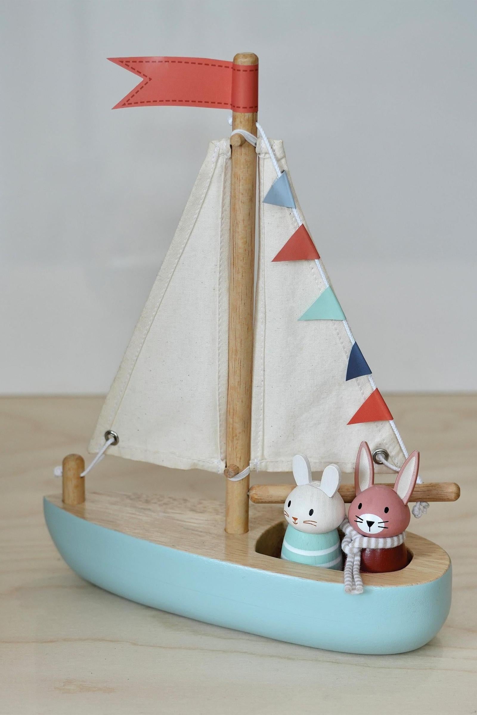 Sailaway Boat