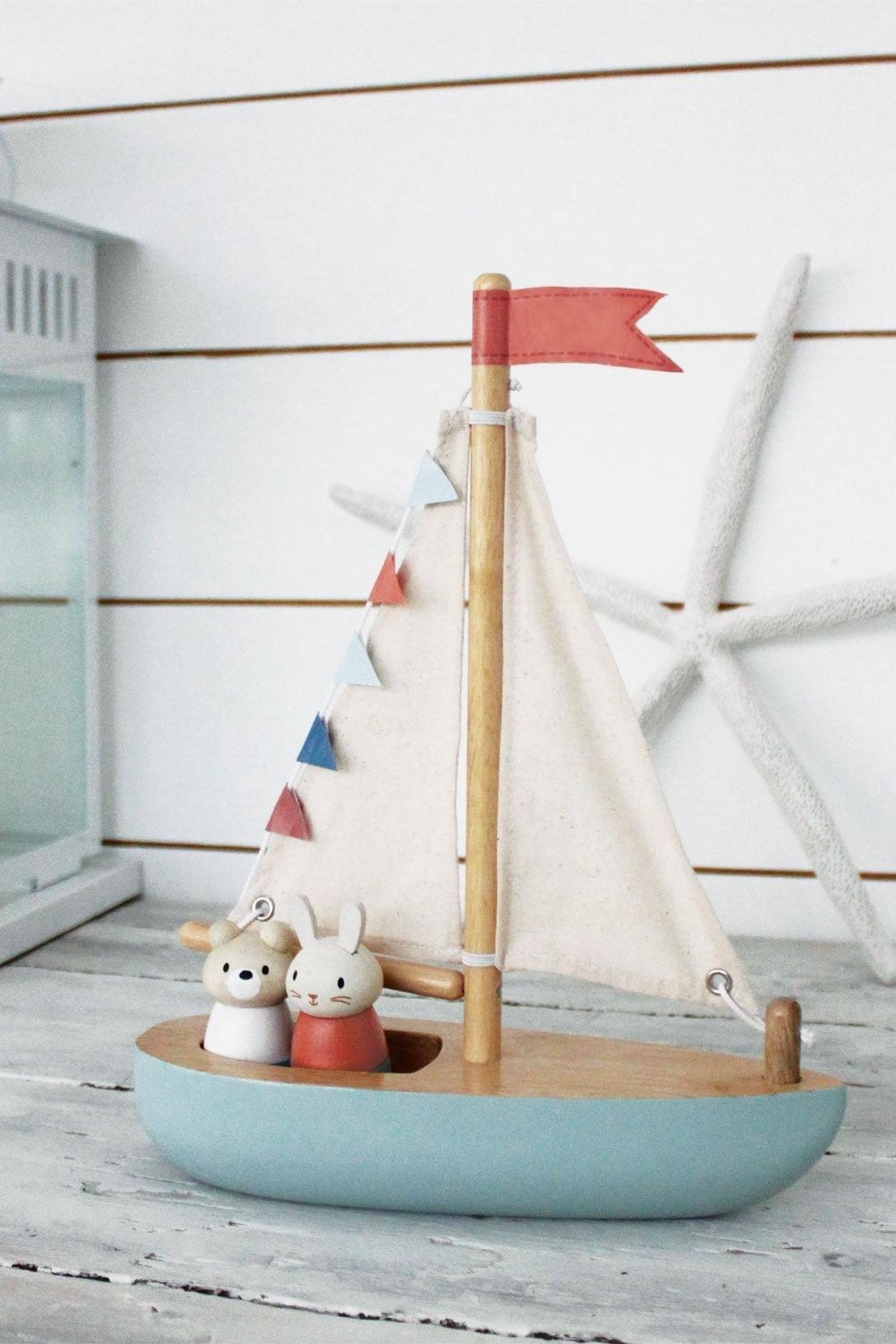 Sailaway Boat