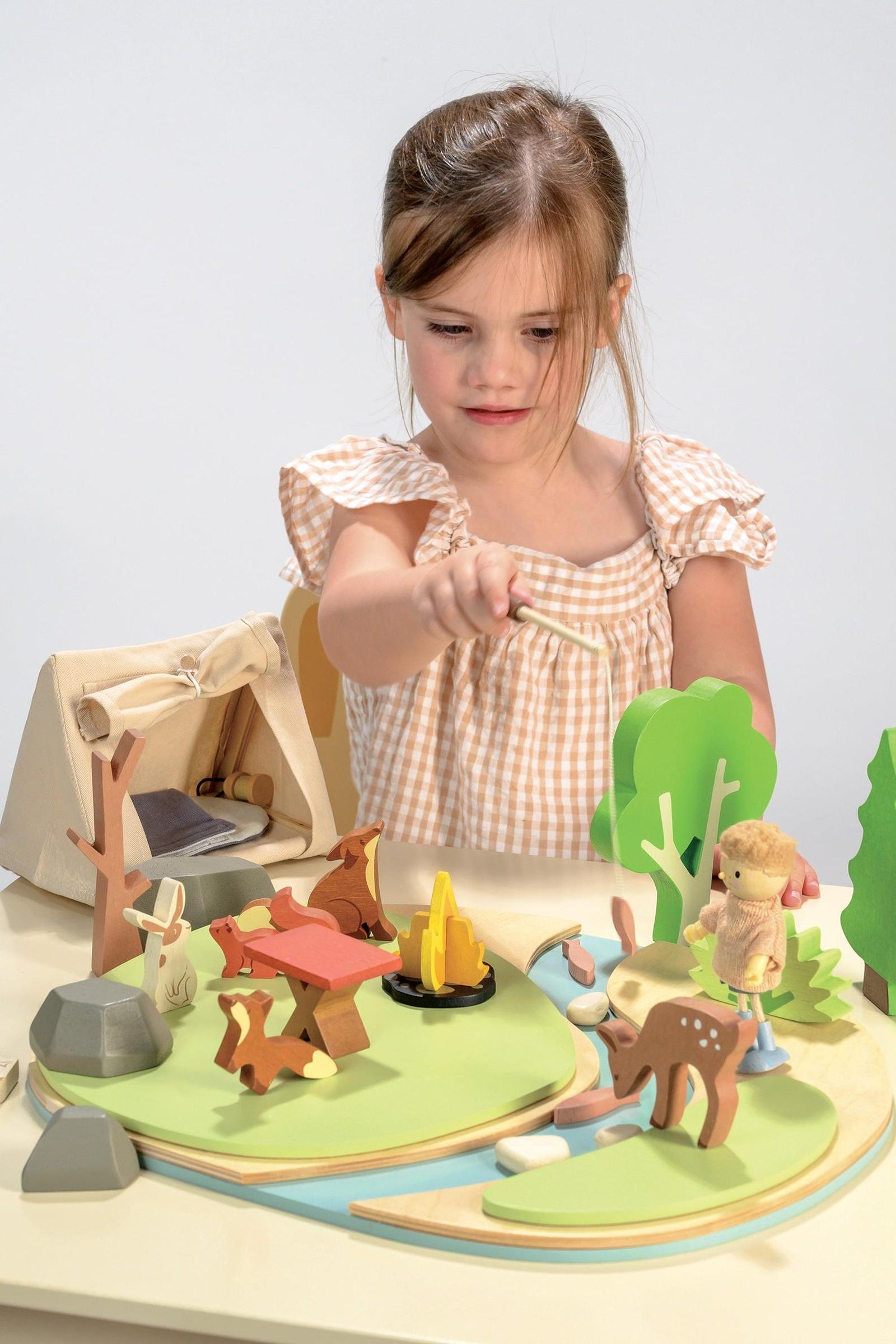 Wildlife Camping Adventure Playset