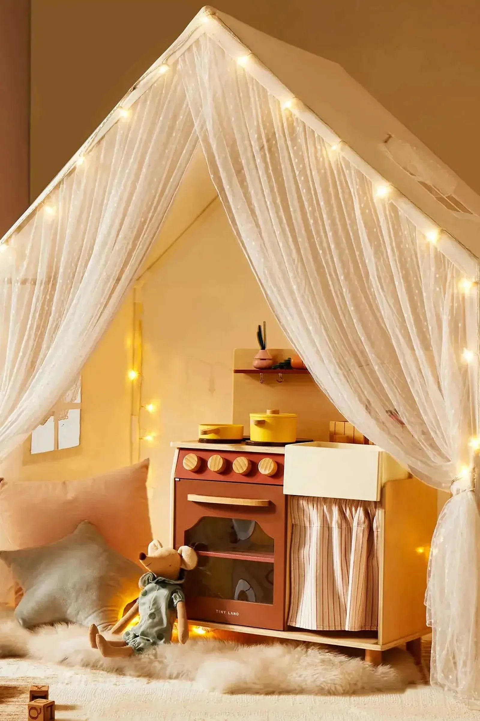 Large Space Play House with Star Lights