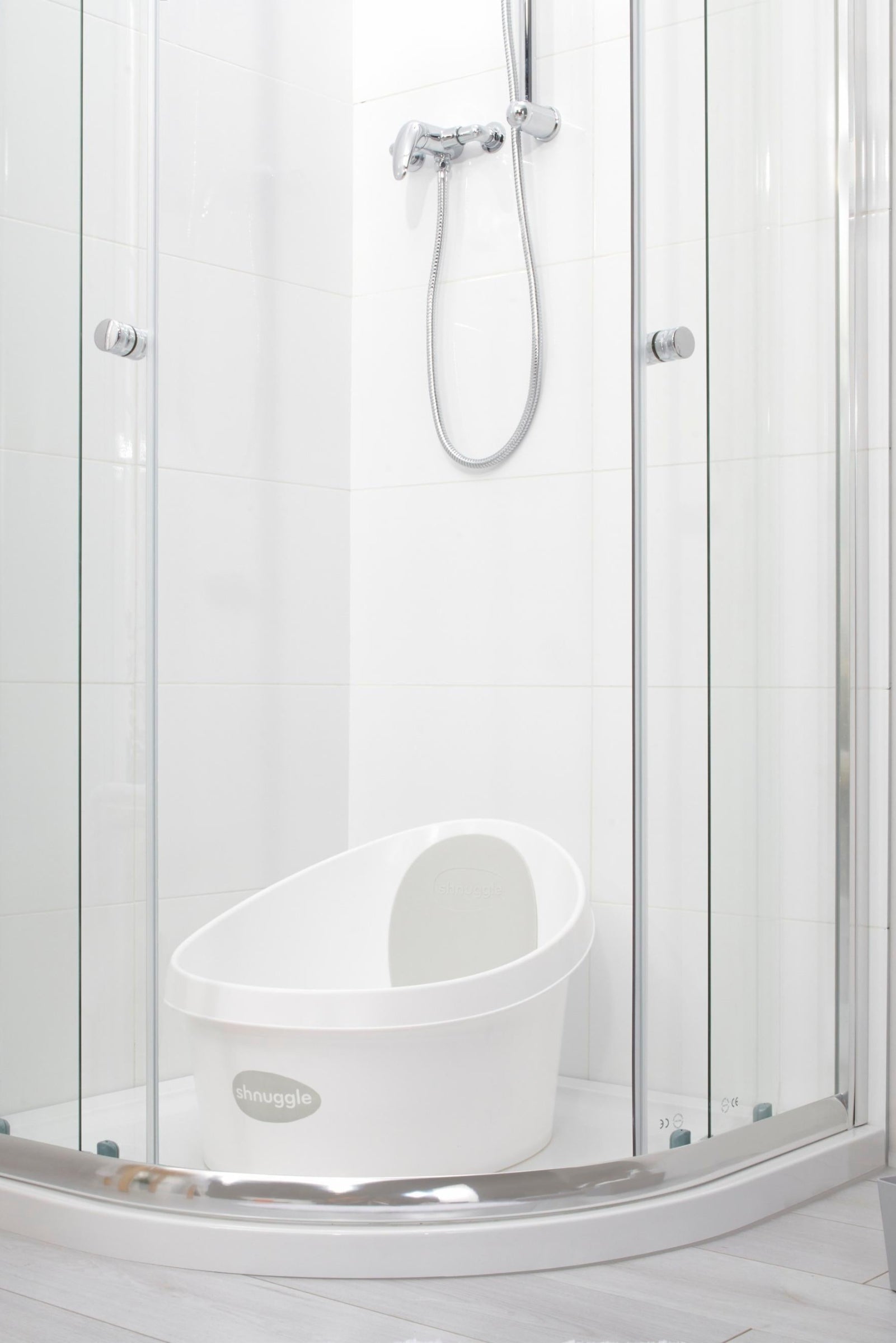 Shnuggle Toddler Bath Tub, Big Bath for bigger kids