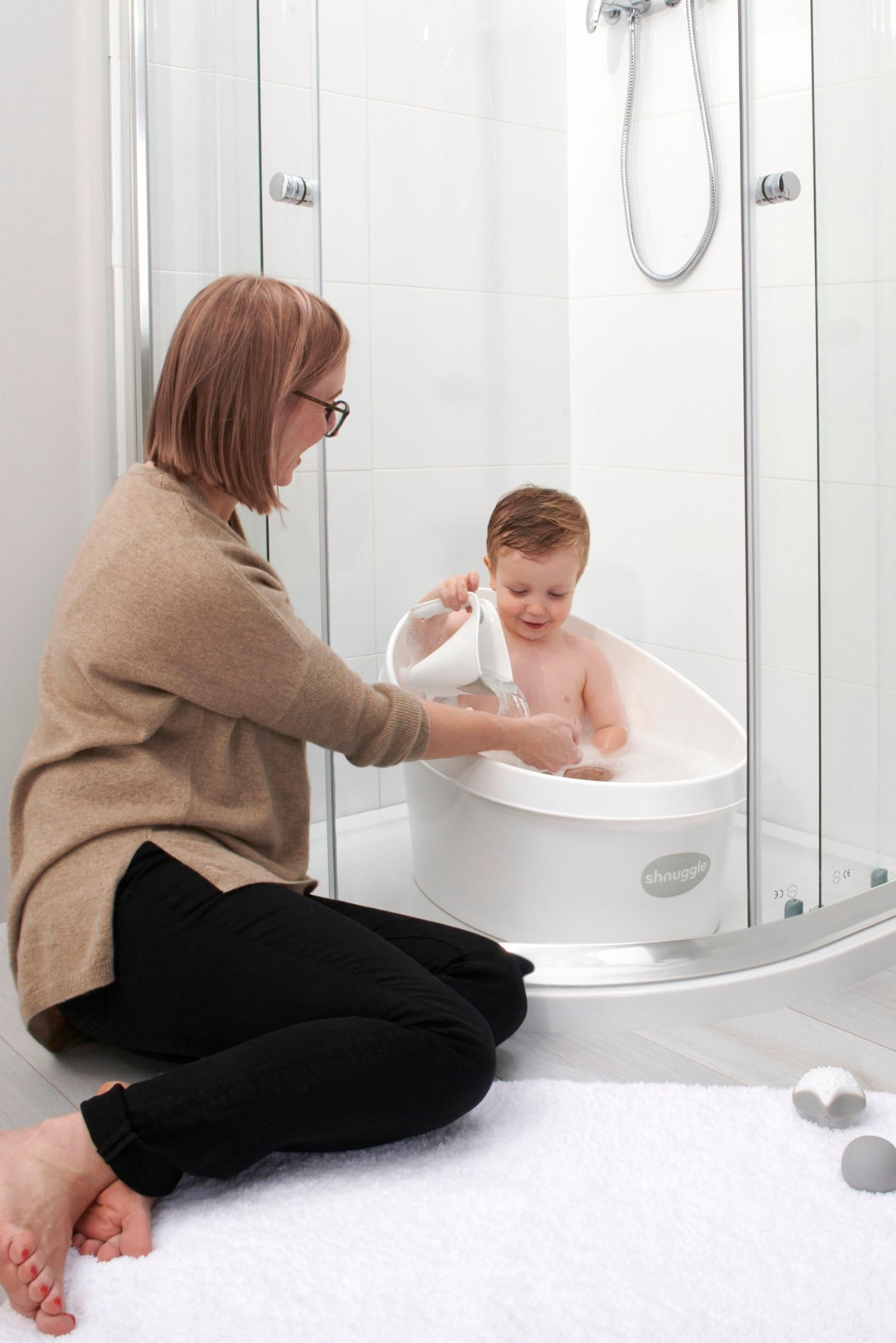 Shnuggle Toddler Bath Tub, Big Bath for bigger kids