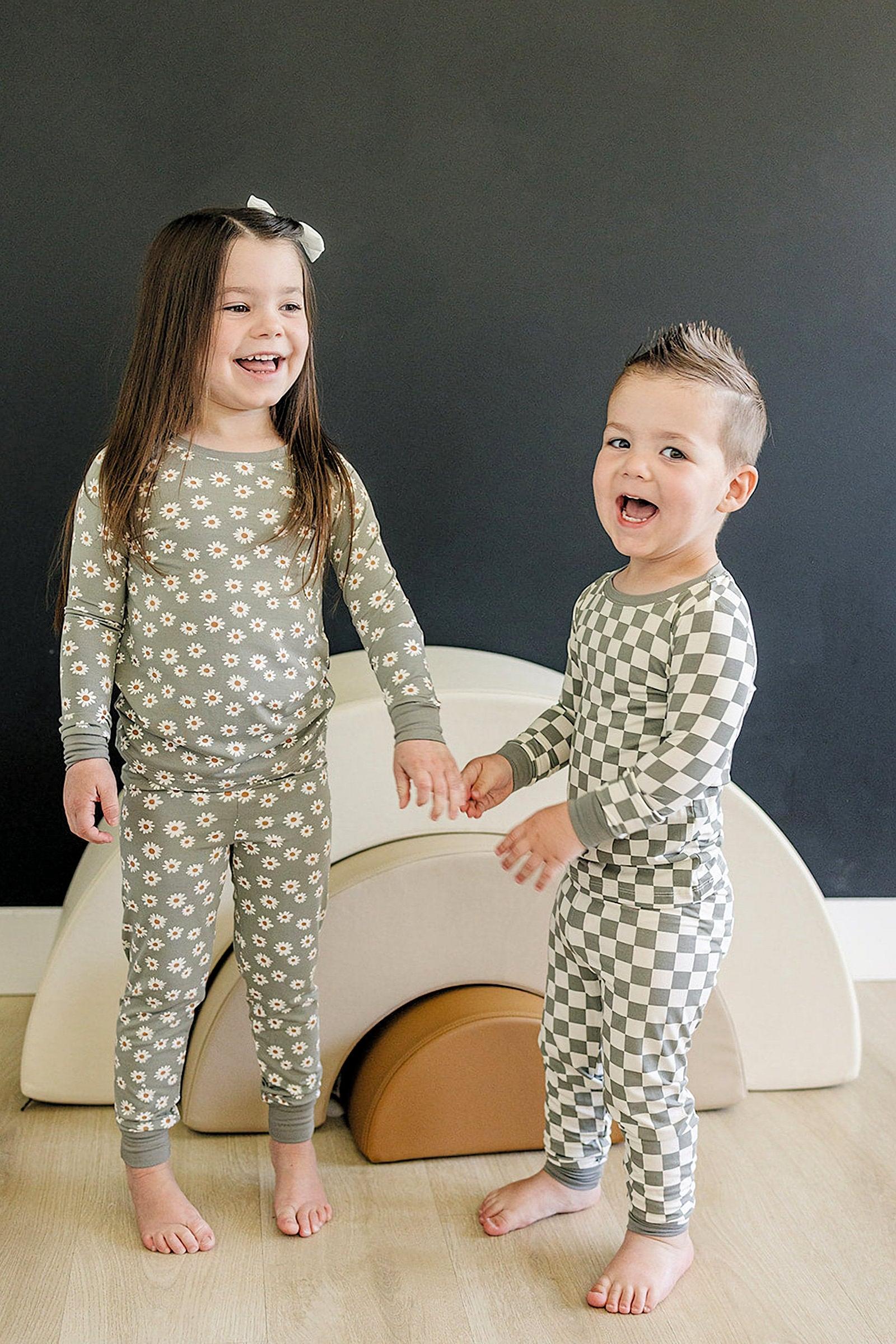 Light Green Daisy Cozy Pajama Set, Bamboo, Baby Essentials