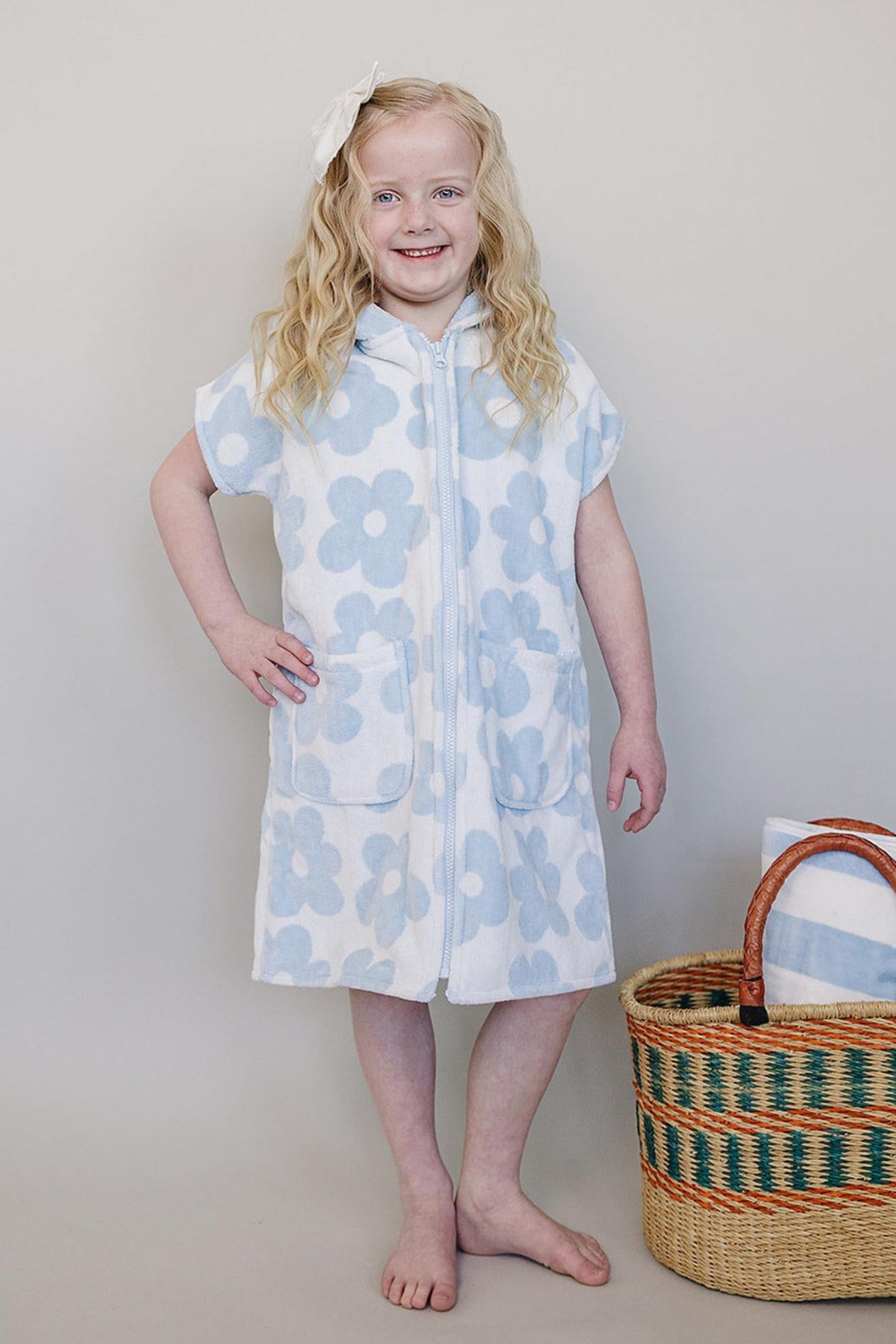 Coastal Floral Zip-Up Organic Cotton Beach Poncho, Light Blue & White