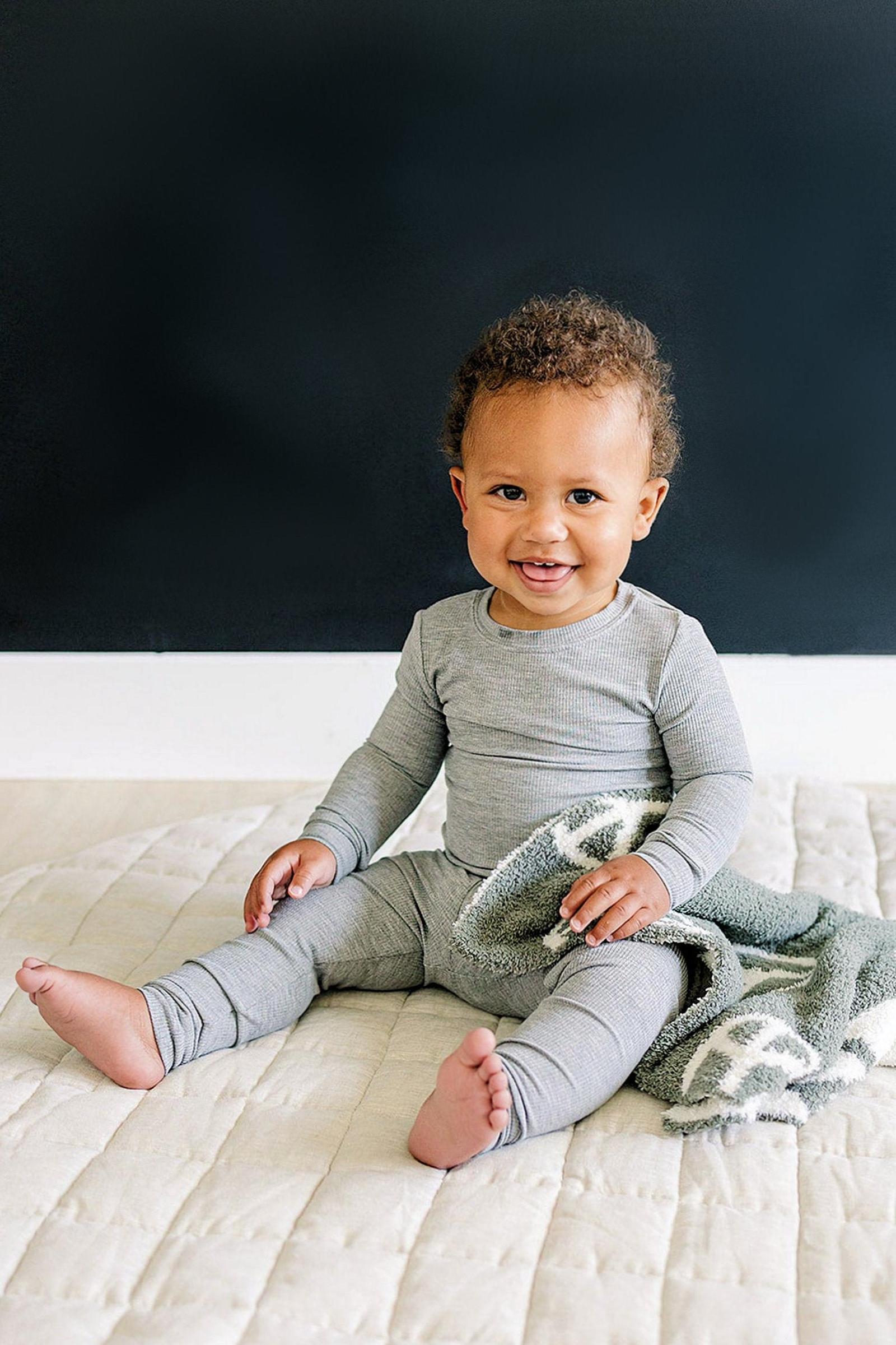Heather Grey Ribbed Cozy Pajama Set, Bamboo, Baby Essentials