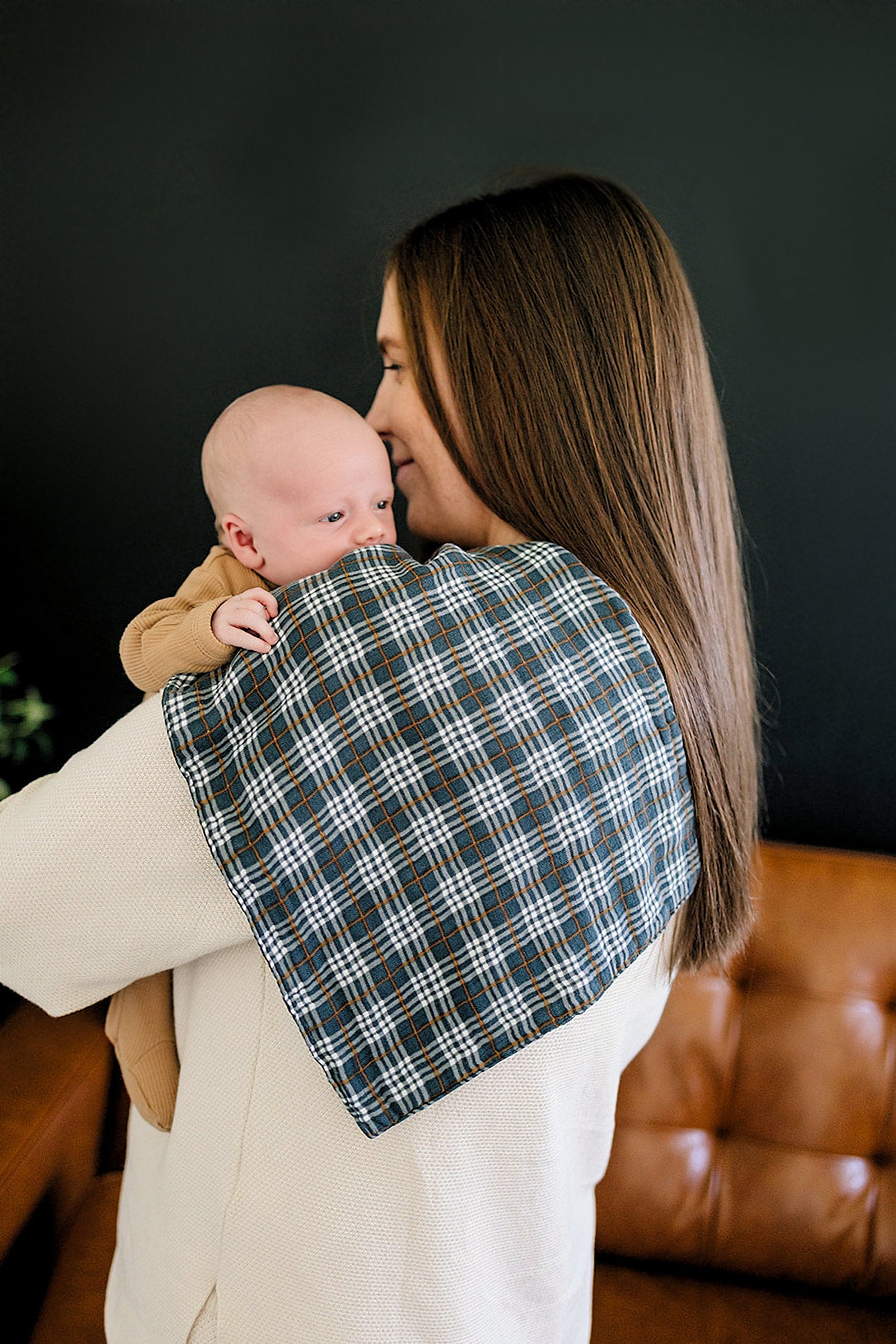 Navy Plaid Muslin Burp Cloth, 100% Cotton, Baby Essentials