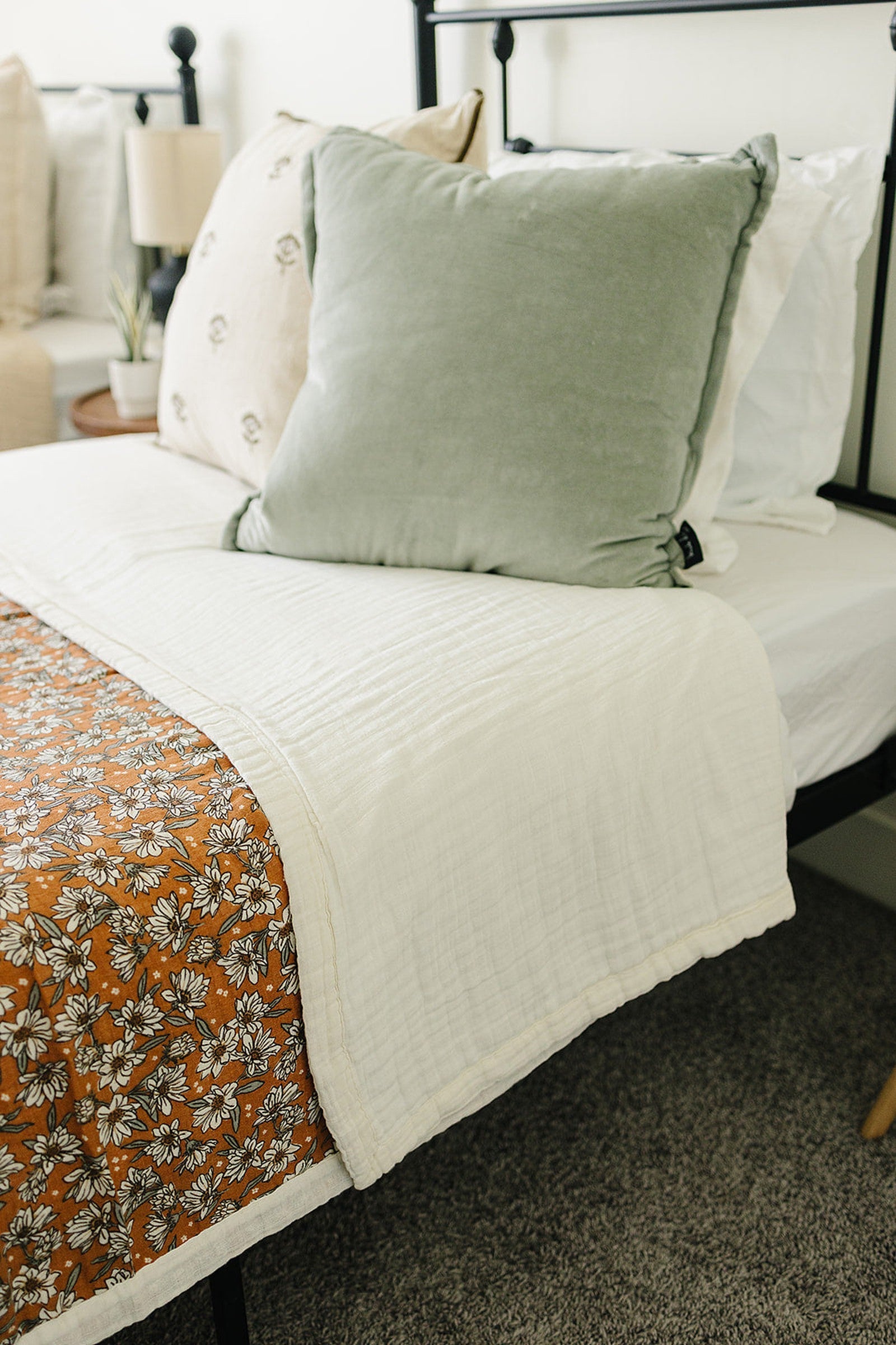 Magnolia Floral Muslin Twin Quilt, 100% Cotton, Baby Essentials