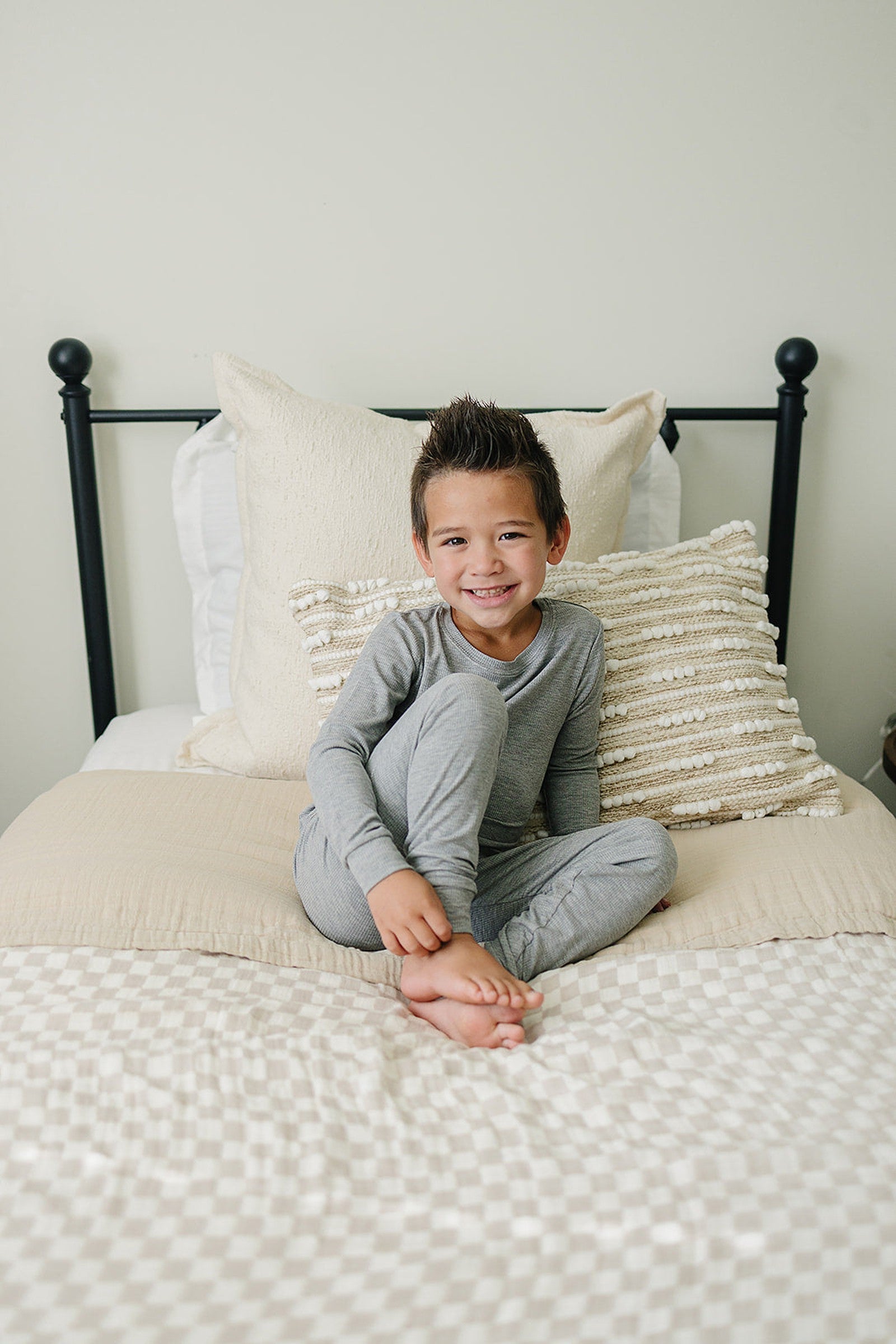 Taupe Checkered Muslin Twin Quilt, 100% Cotton, Baby Essentials