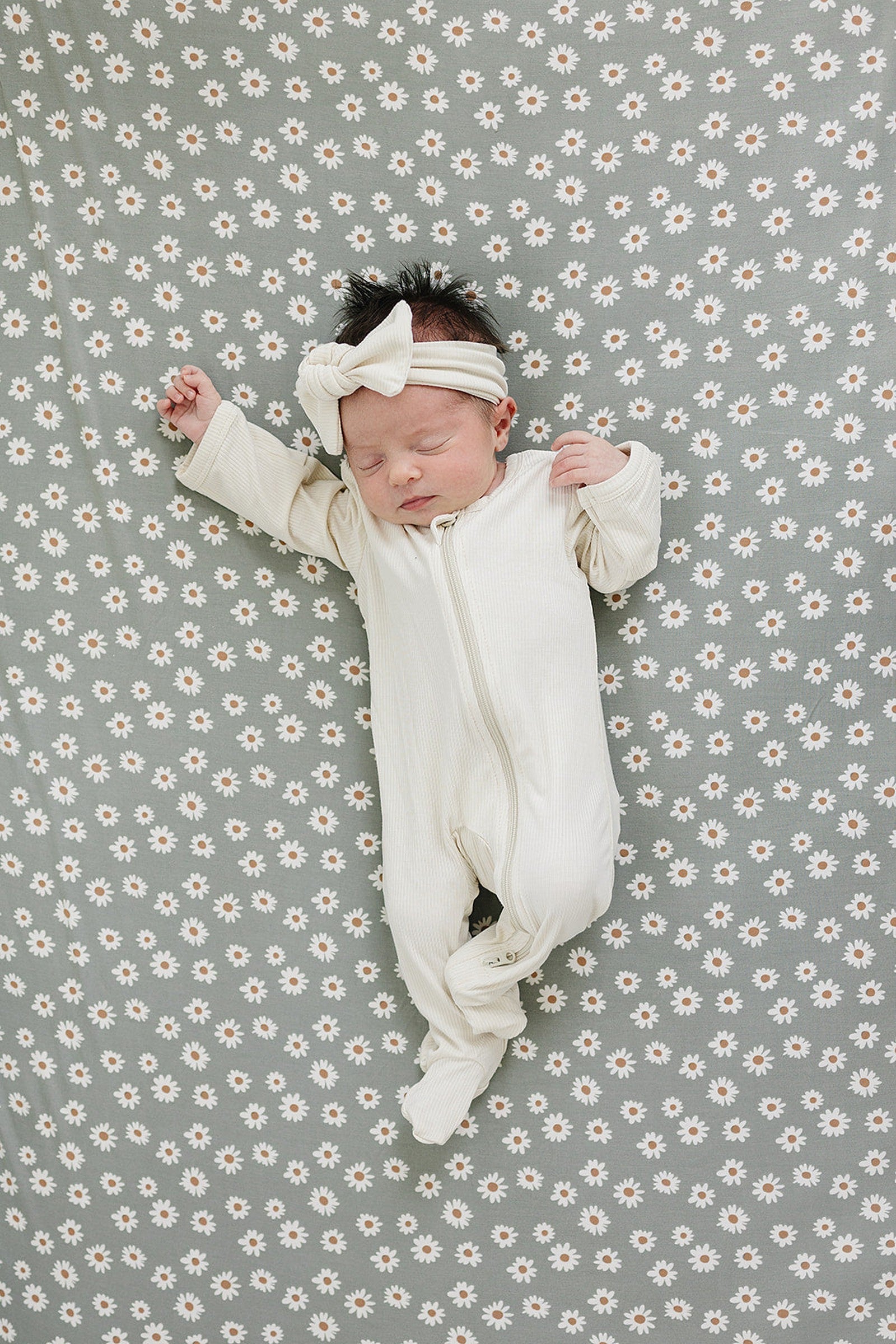 Light Green Daisy Stretch Crib Sheet, Bamboo, Baby Essentials