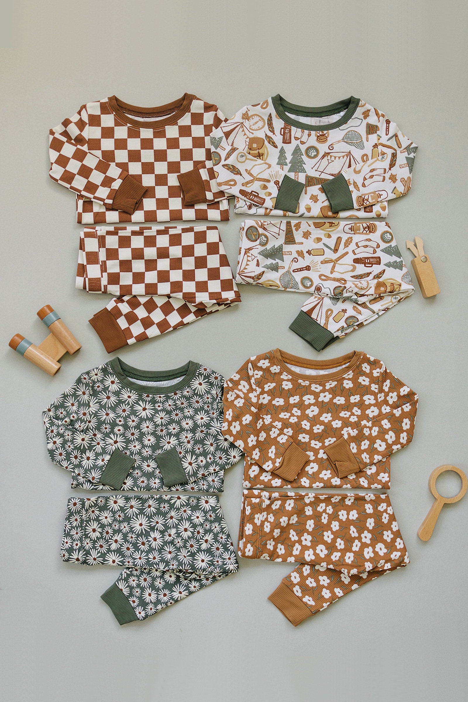 Dark Green Daisy Ribbed Cozy Pajama Set, Bamboo, Baby Essentials