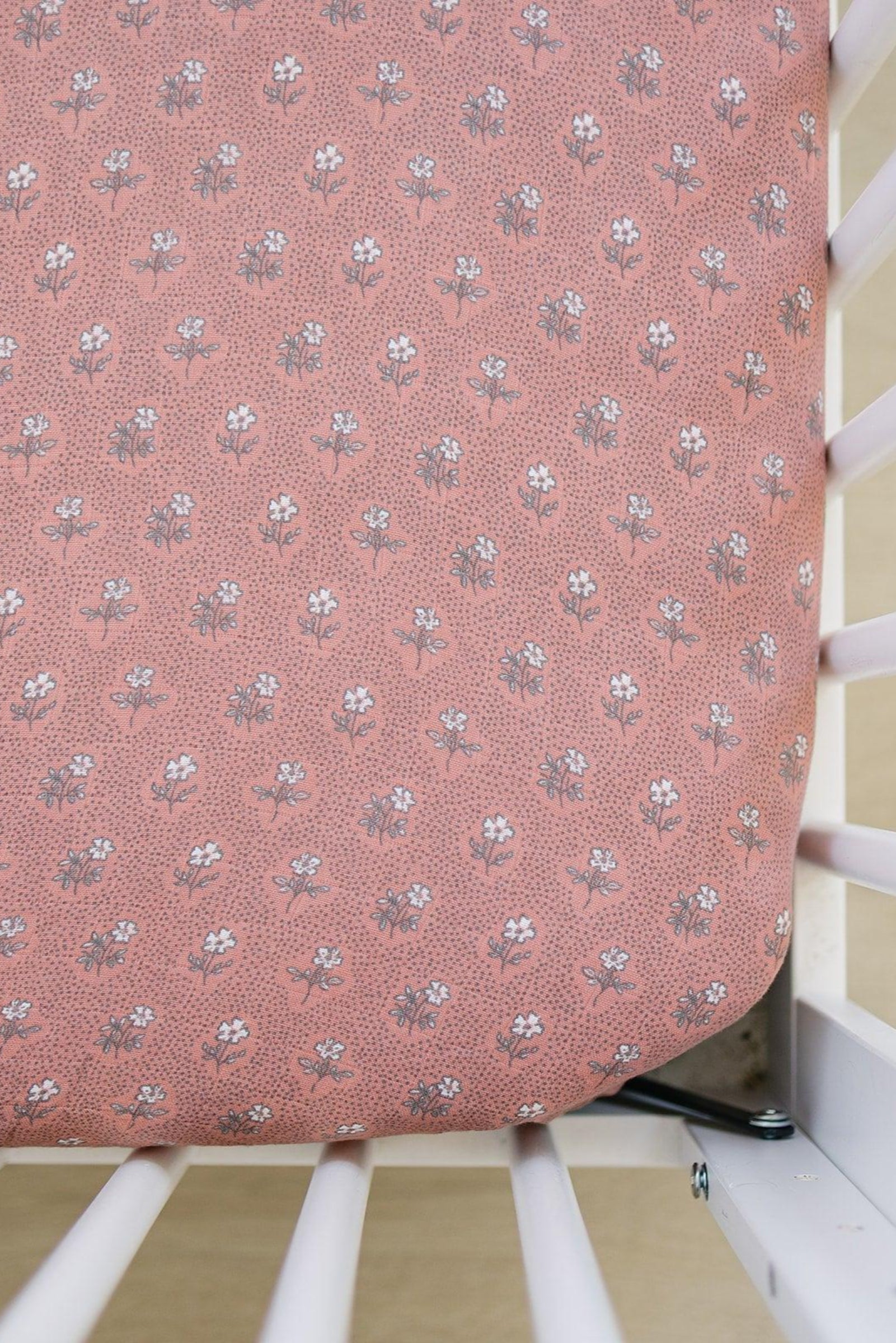 Vintage Pink Floral Muslin Crib Sheet, 100% Cotton, Baby Essentials