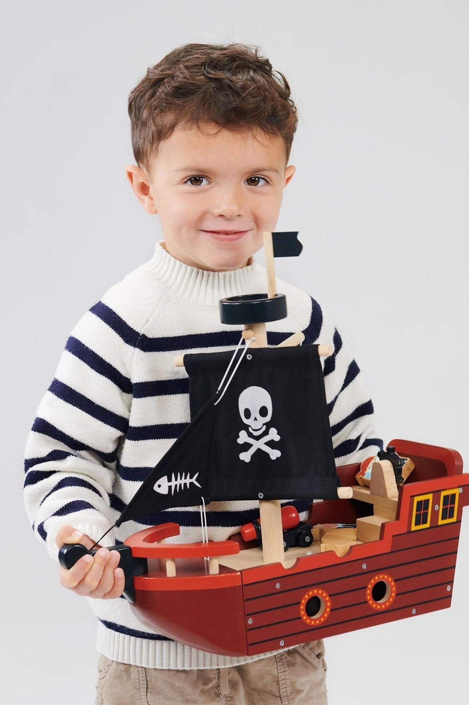 Fishbones Pirate Ship