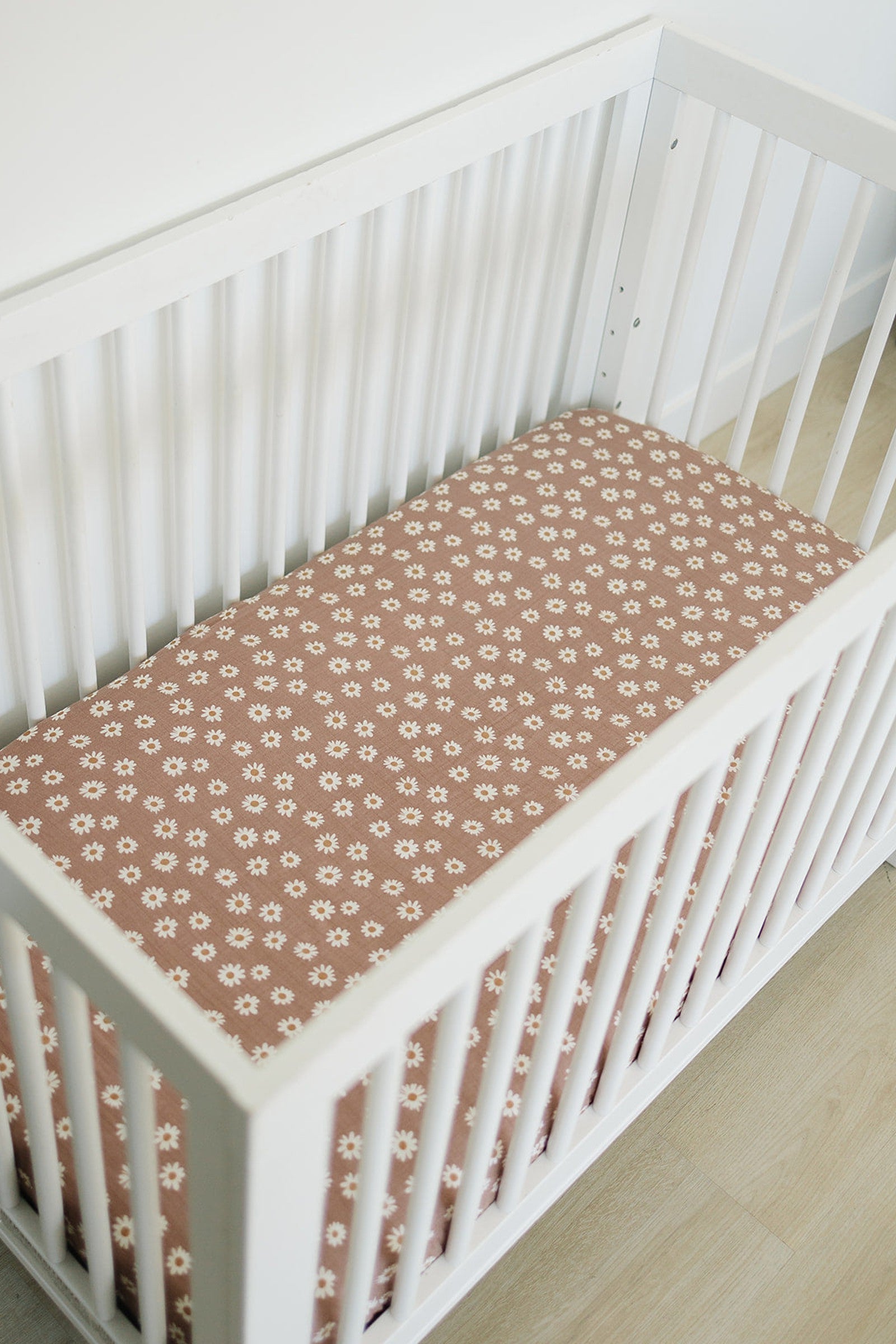 Daisy Dream Muslin Crib Sheet, 100% Cotton, Baby Essentials