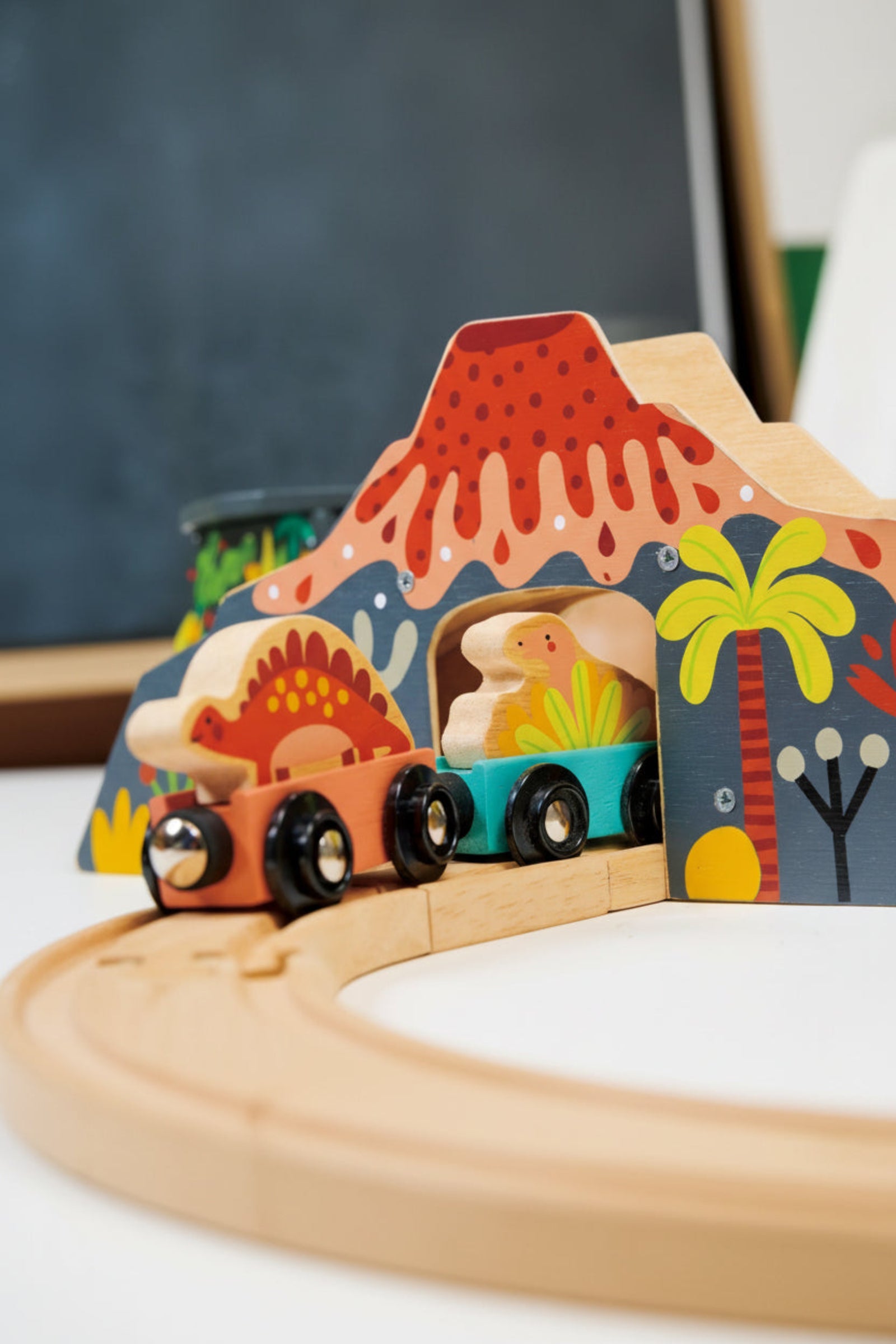 Lost World Dinosaur Railway Set