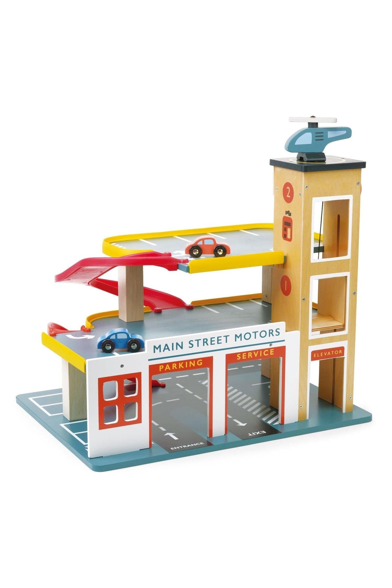 Multi-Level Garage with Lift