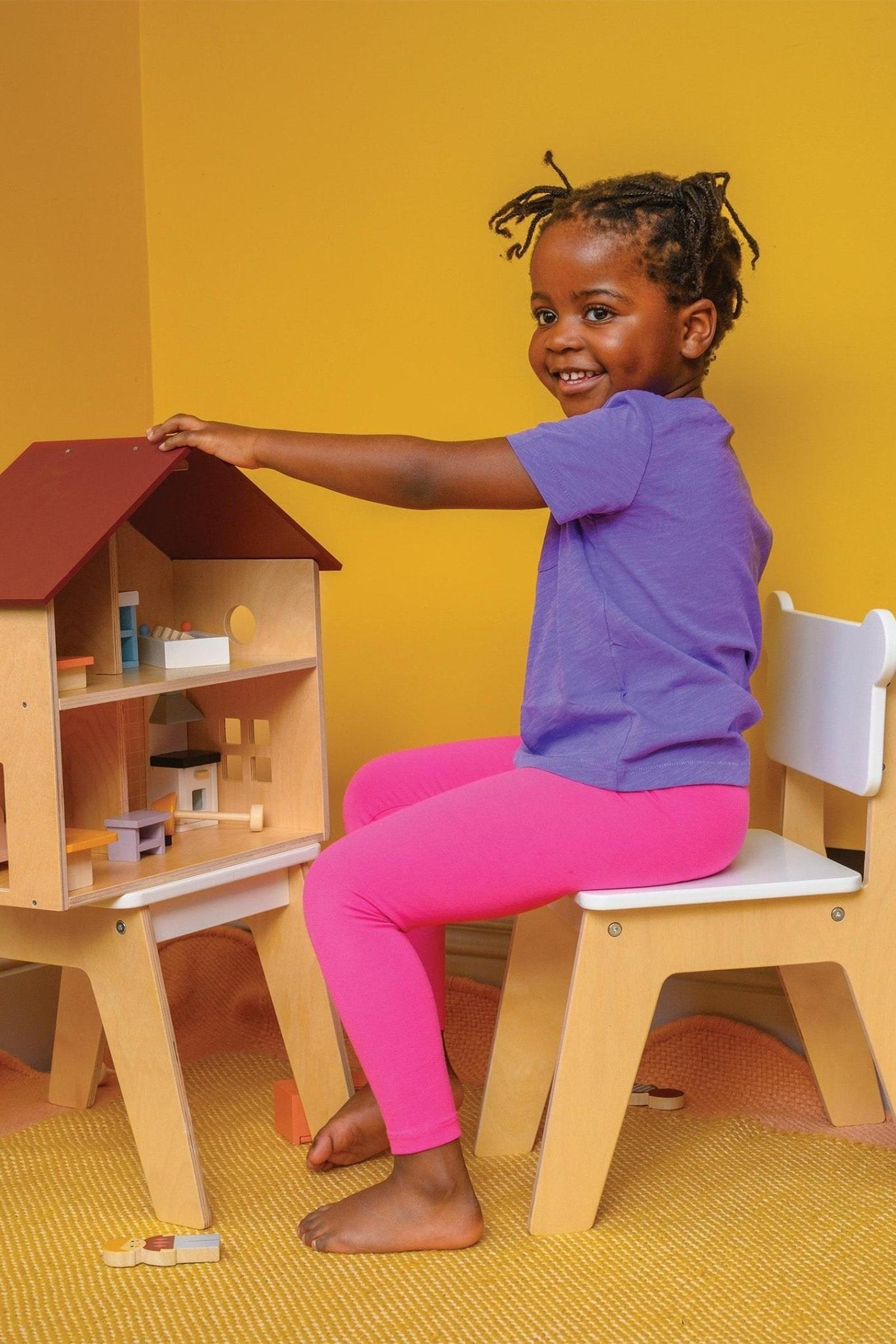 Poppets Dollhouse