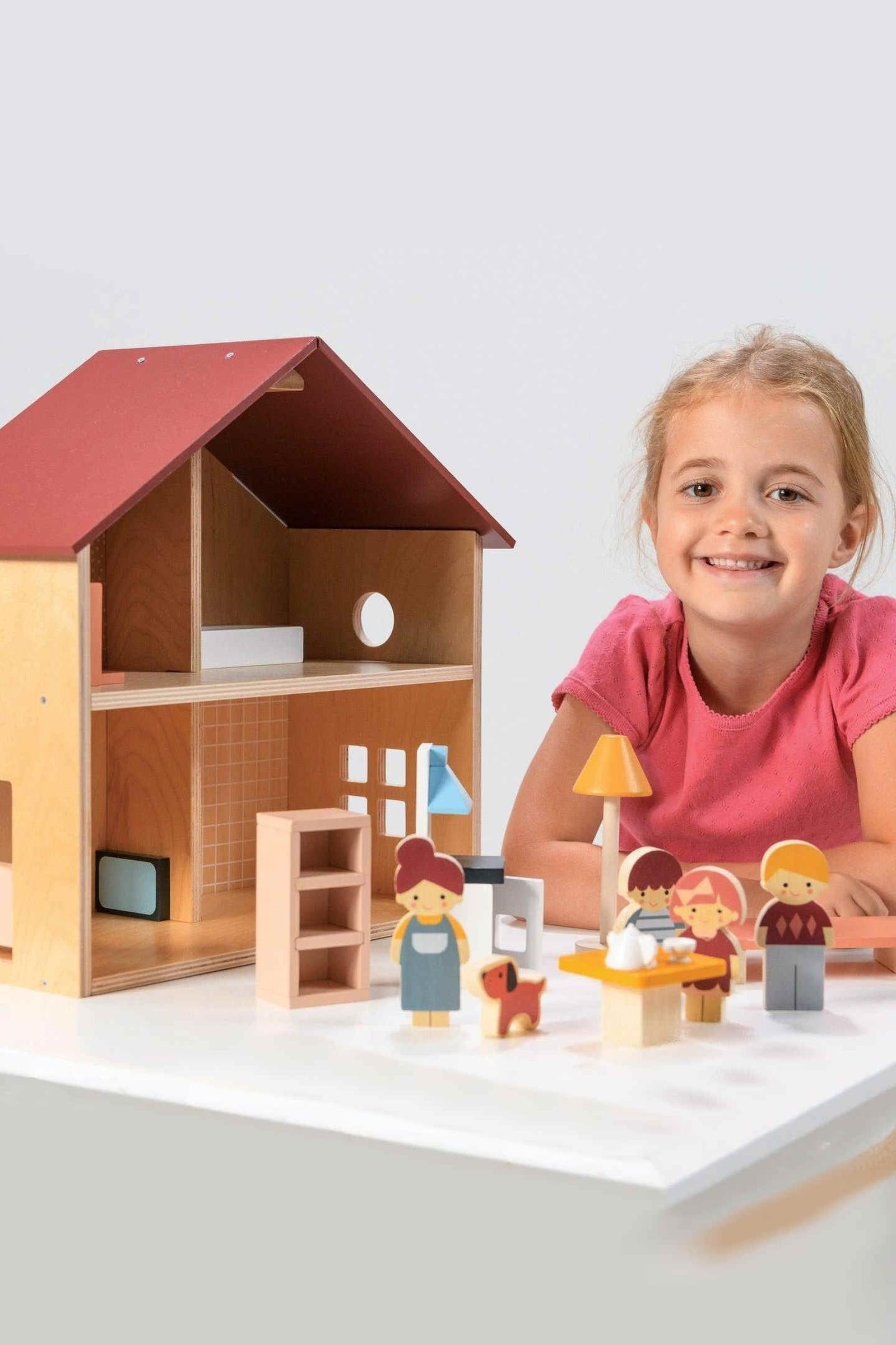 Poppets Dollhouse