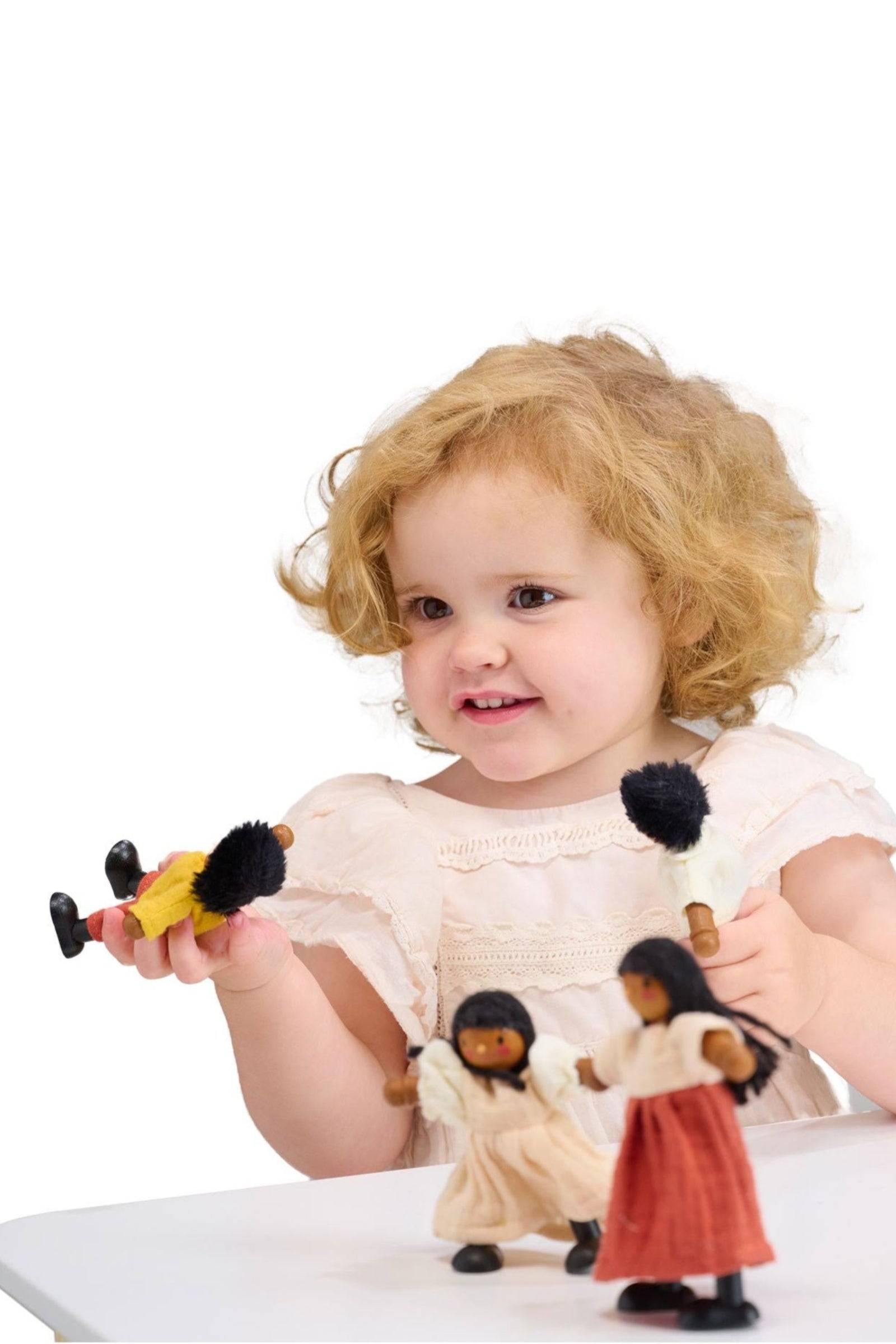 The Berrybunch Doll Family, Wooden Dollhouse Family Set