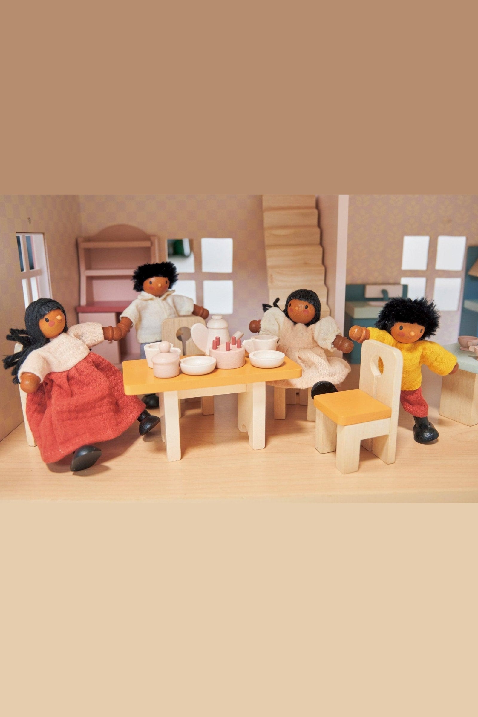 The Berrybunch Doll Family, Wooden Dollhouse Family Set