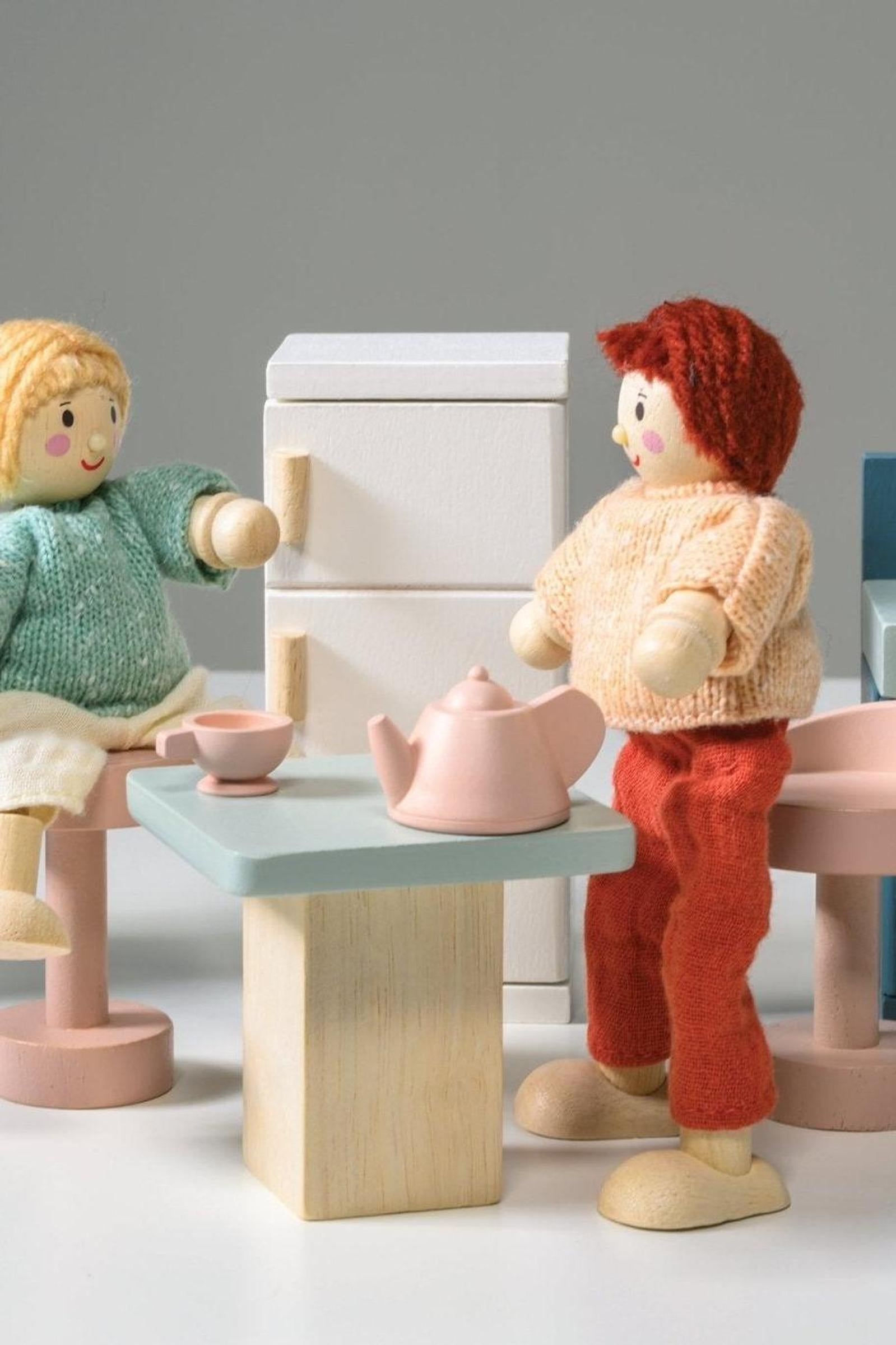 The Honeybunch Doll Family, Wooden Dollhouse Family Set