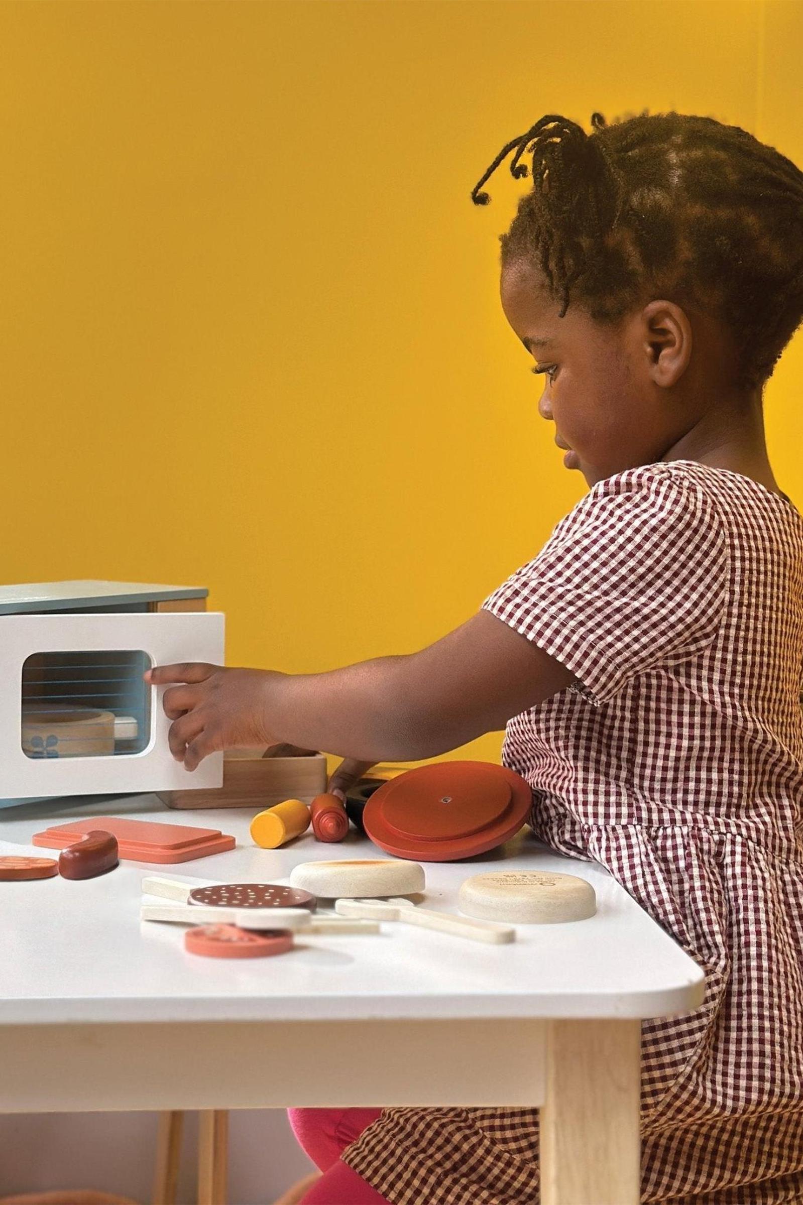 Wooden Toy Microwave Oven for Toddlers
